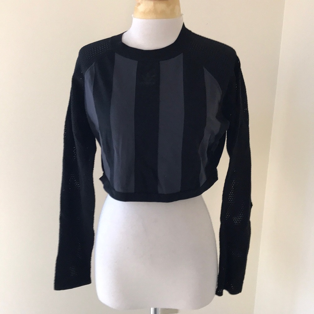 Adidas XL black crop long mesh sleeve athletic top .